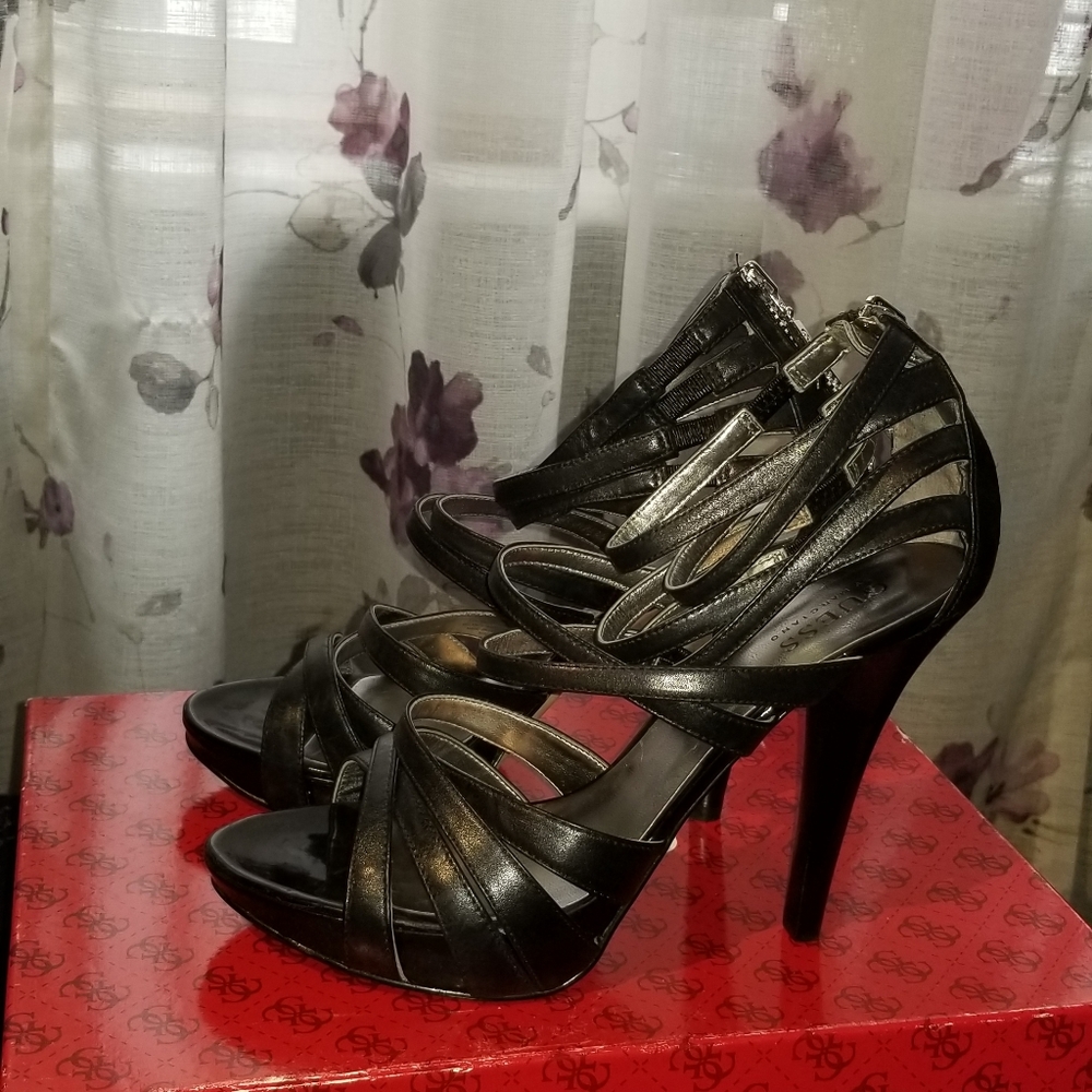 Guess. - Picture 3 of 7